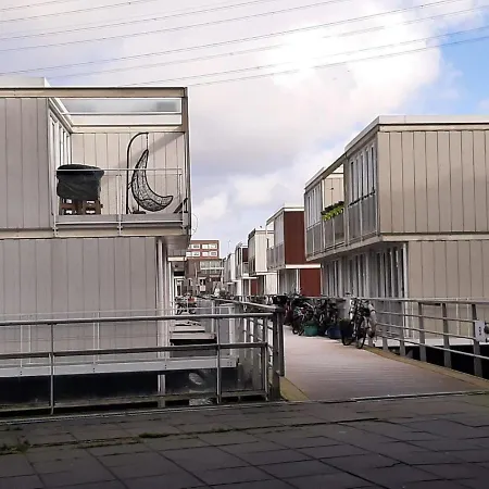 Plush In Near Lake Beach * Amsterdam